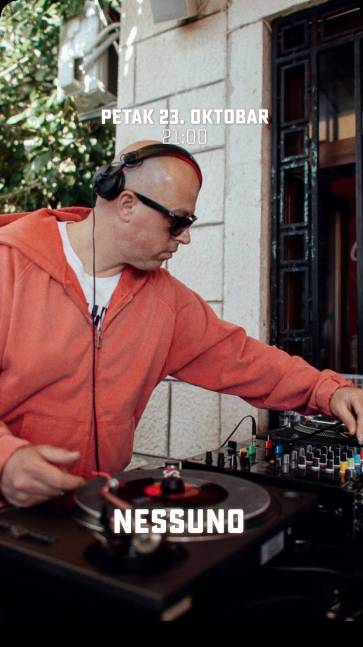 Nessuno: Vinyl Weekend