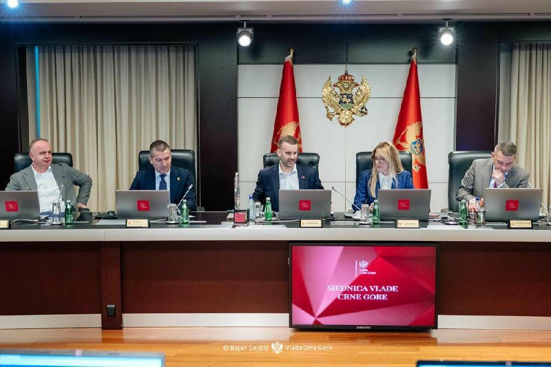 📉 Введение виз снижает доходы и цены...