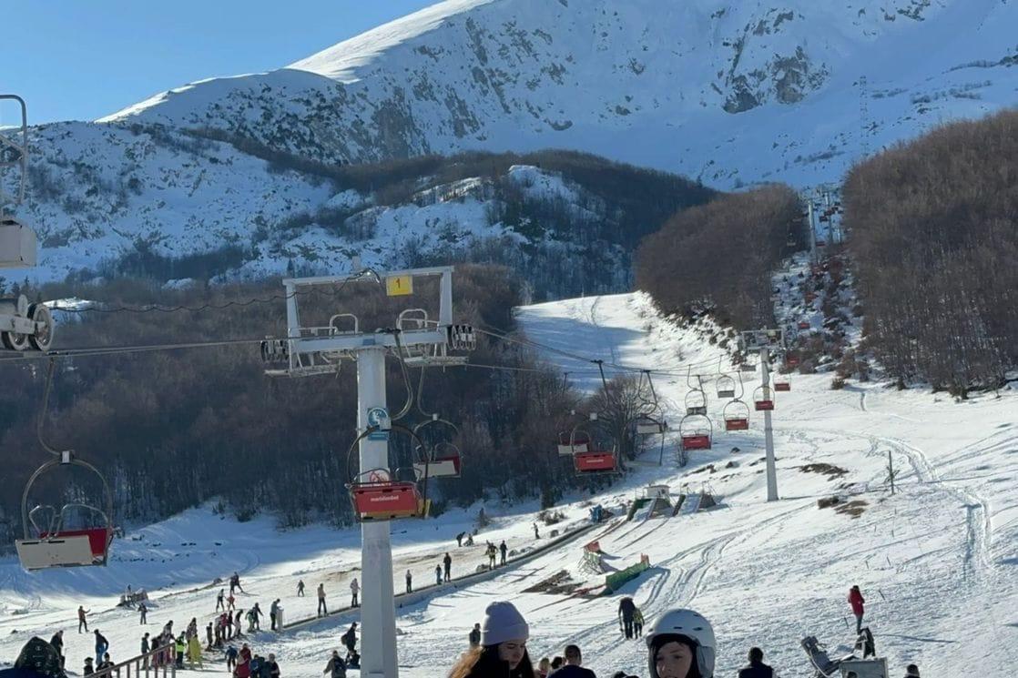 🎿 Склоны Савин Кука полны, но канатка...