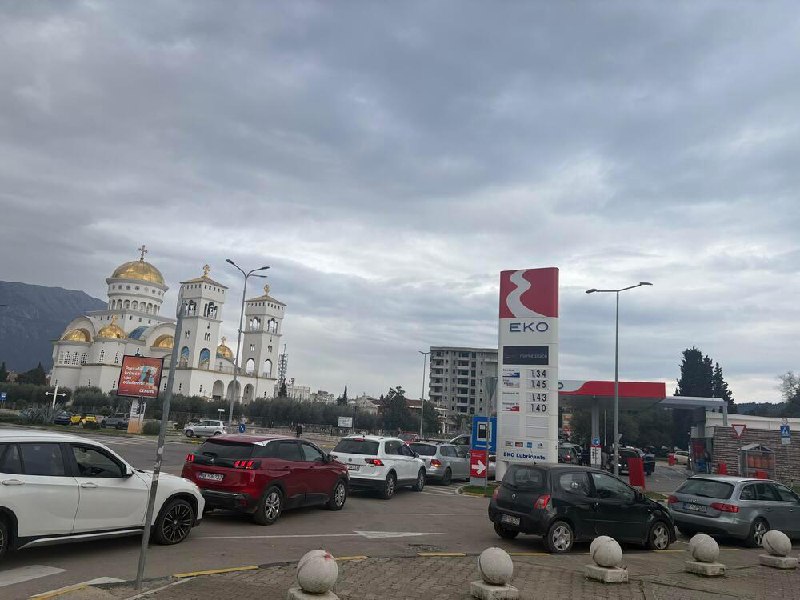 ⛽ Черногория: топливный кризис нарастает 🚨 На...