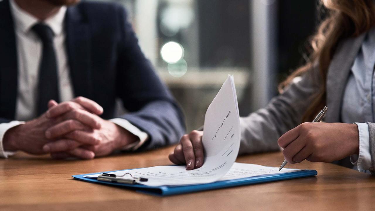🔑 Черногория меняет систему разрешений на работу...