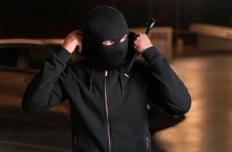 🚨Ночное ограбление потрясло Будву 🔫 Трое вооружённых...