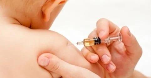 💉 В детсады — только с прививками....