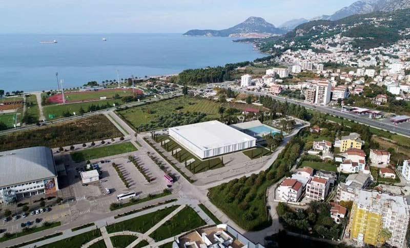 ⛲️ Бару не видать бассейна без «зелёного»...
