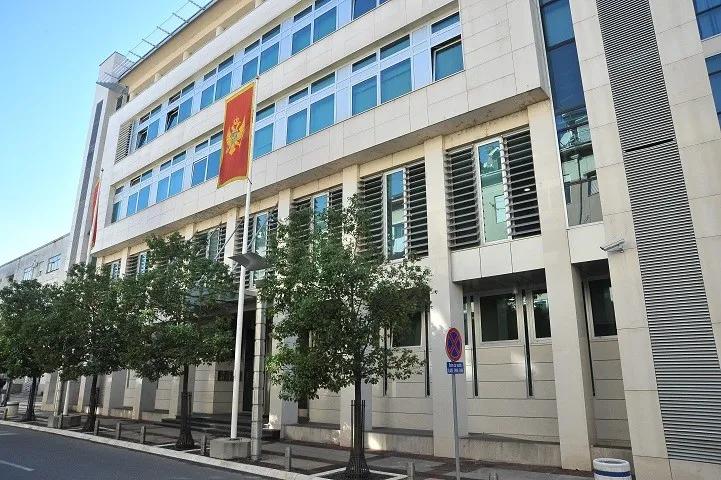 🛂 Новые визовые правила Черногории: кому можно,...